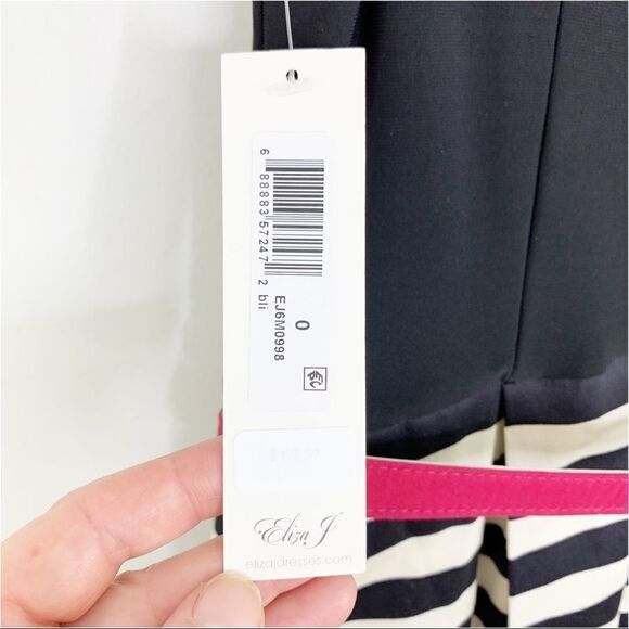 Eliza J Black/Cream Striped Skirt Fit And Flare‎ Dress Size 0 NEW With Tags - Picture 15 of 16